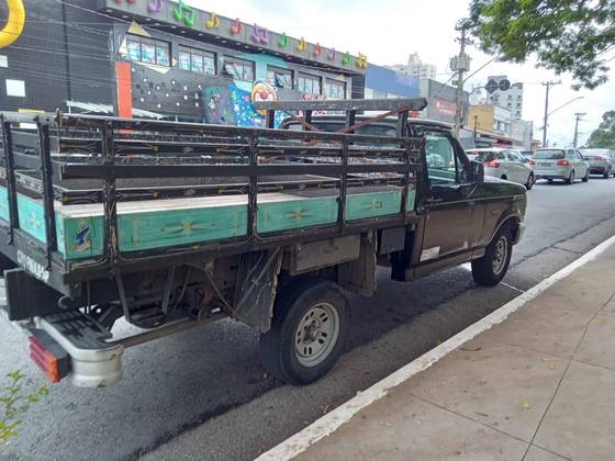 FORD F-1000 4.9 I CS GASOLINA 2P MANUAL